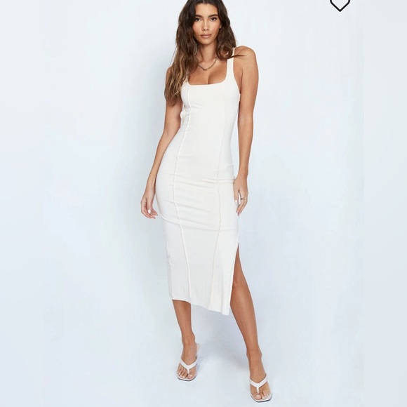 NWT Princess Poly Dress - Picture 3 of 6